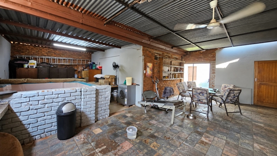 3 Bedroom Property for Sale in Ifafi North West